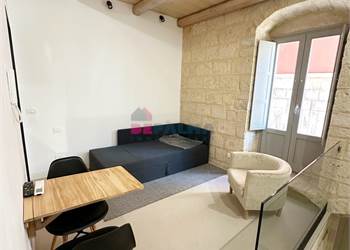 APPARTAMENTO ARREDATO MQ. 35 ZONA CENTRALE 